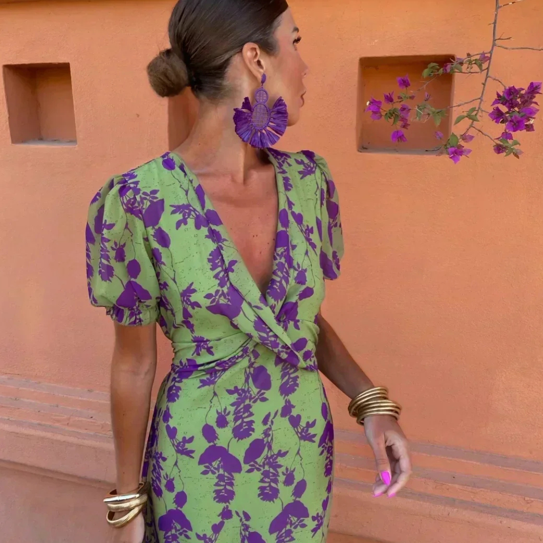 Riley - Lightness and Charm in Summer