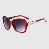 Quinn - Sophisticated Sunglasses