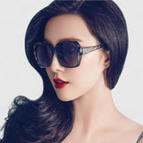 Quinn - Sophisticated Sunglasses