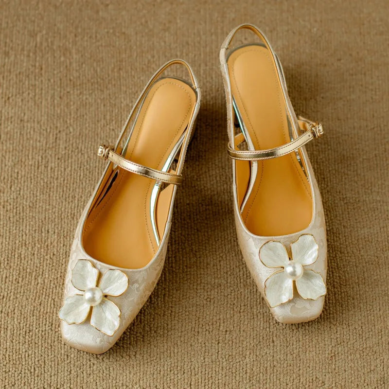 Daisy Elegant Pumps
