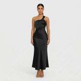 Mackenzie - Elegant Maxi Dress